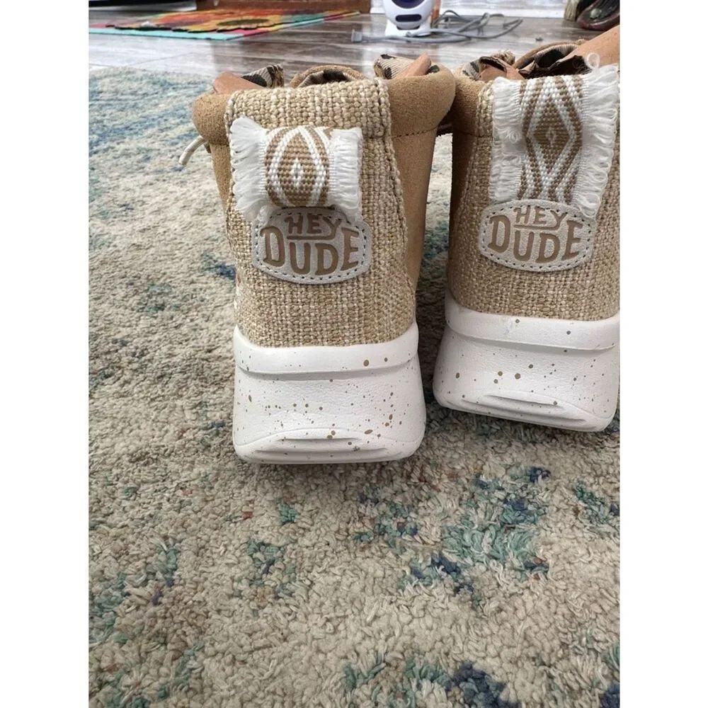 NWT Hey Dude Women’s Wendy Peak Hi Suede Shoes Chestnut Size 6 - Picture 4 of 7